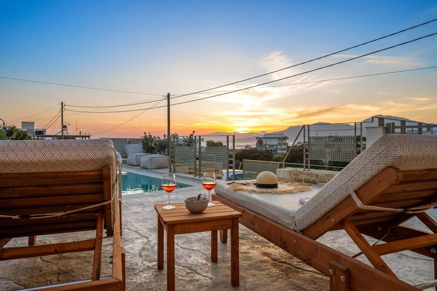 Ammokrinos Luxury Homes,150M From The Beach Kalamaki  Luaran gambar