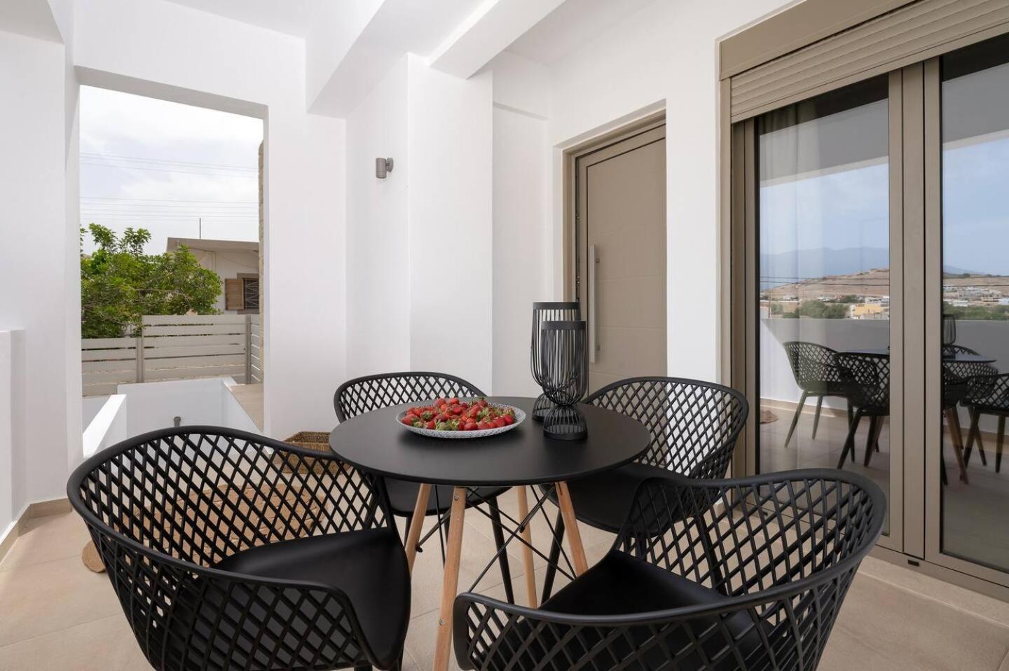 Ammokrinos Luxury Homes,150M From The Beach Kalamaki  Luaran gambar