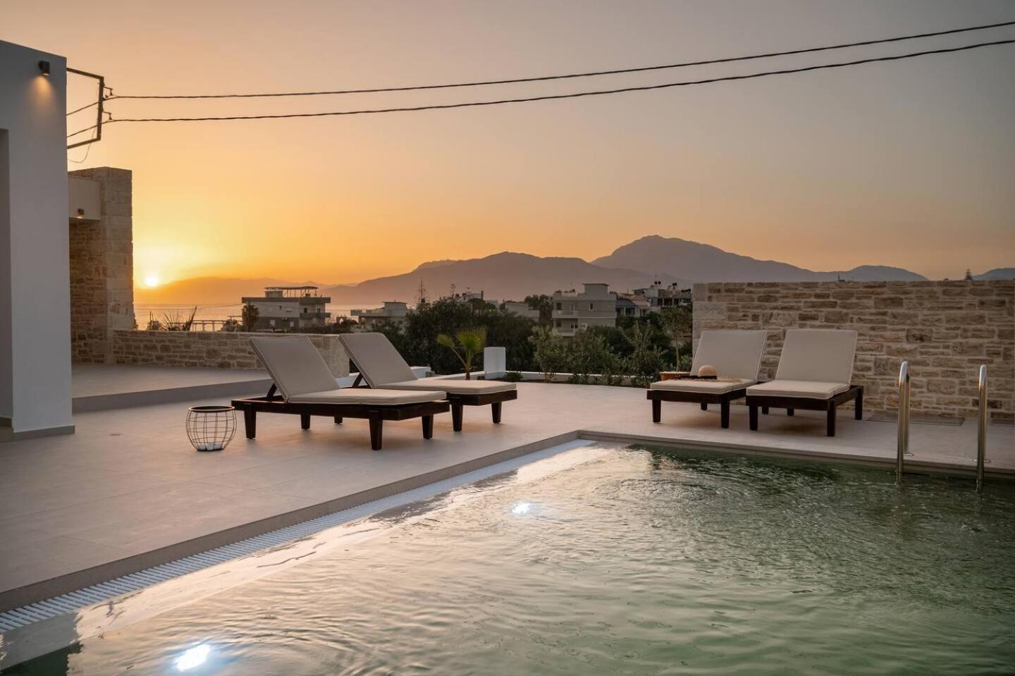 Ammokrinos Luxury Homes,150M From The Beach Kalamaki  Luaran gambar